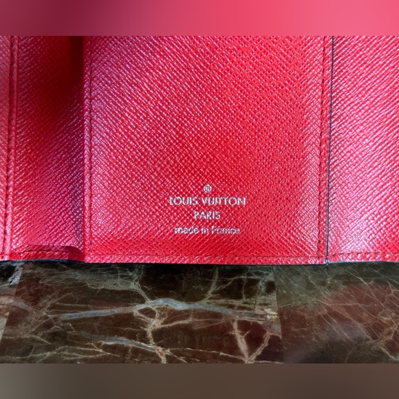 🎀LOUIS VUITTON EPI LEATHER TWIST COMPACT WALLET🎀 - Picture 3 of 12